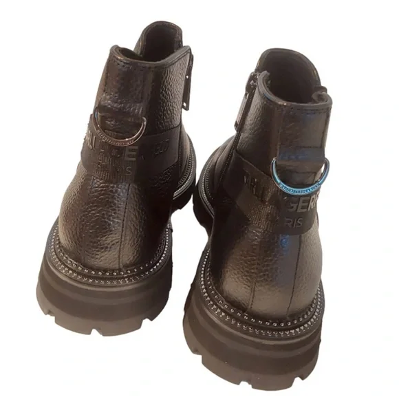 KARL LAGERFELD PARIS
Men\'s Tumbled‎ Leather Side-Zip Chelsea Boots Karl Lagerfeld Men main image 4
